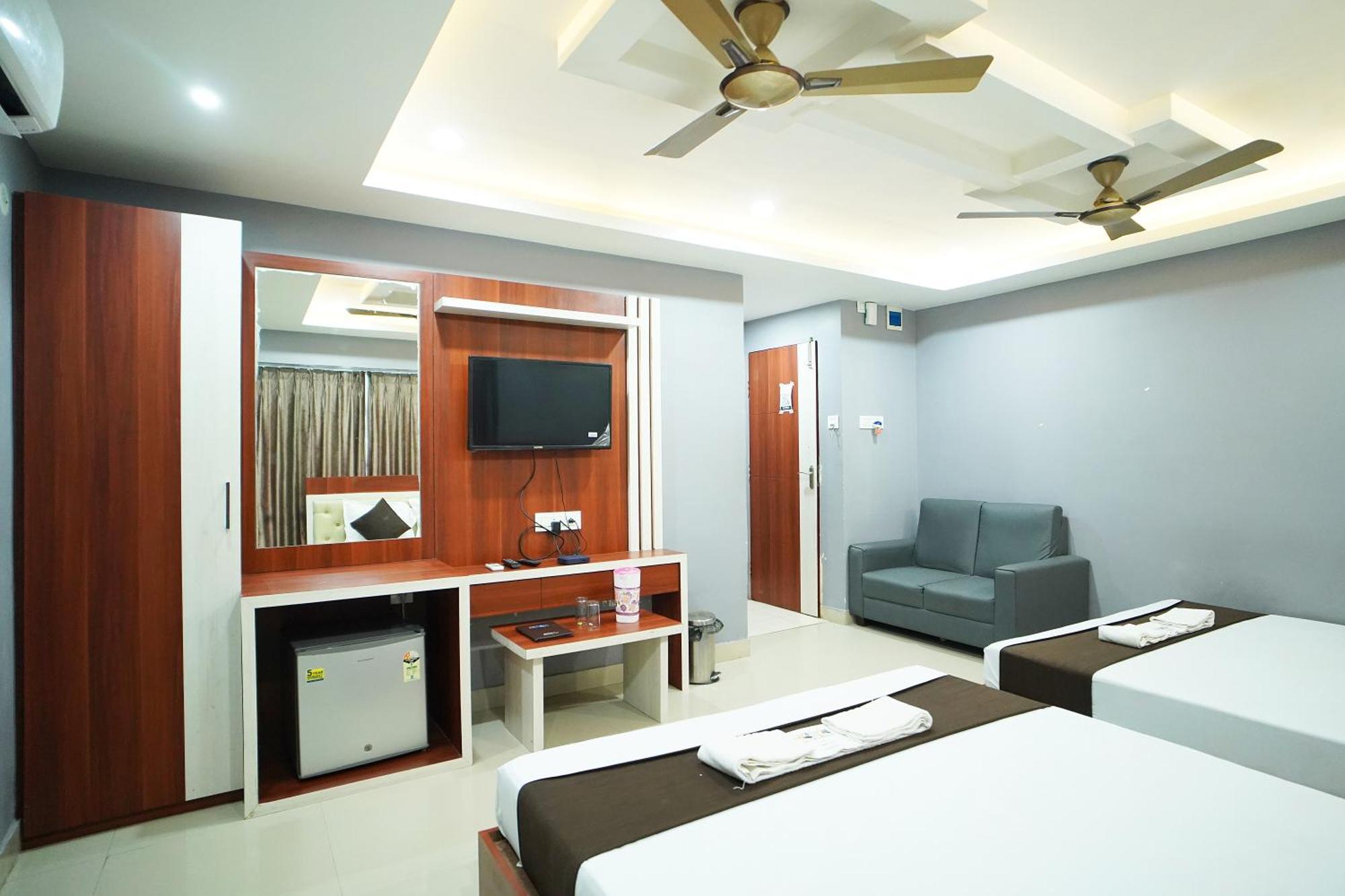 Hotel Marine Blue !! Beach Distance 50 Mts !! 迪卡 外观 照片